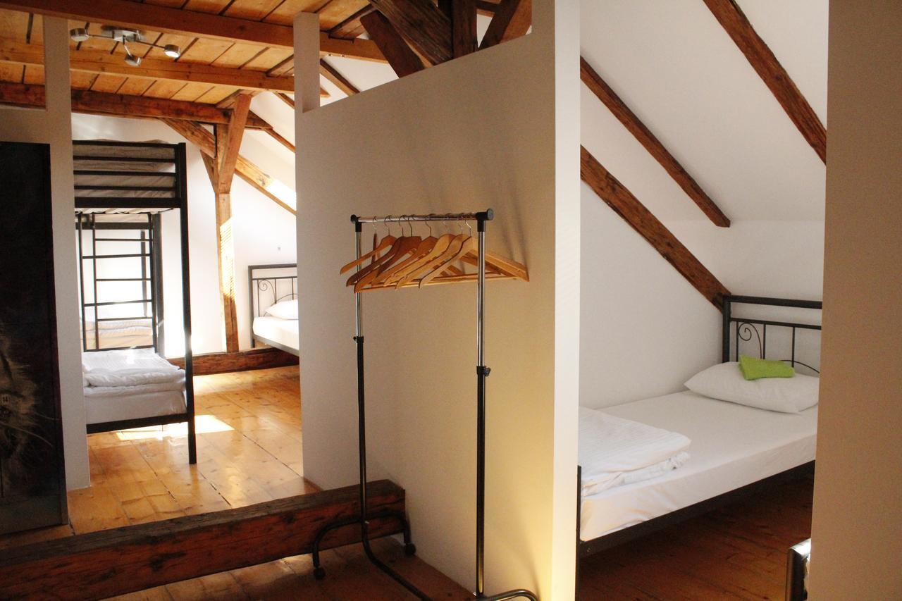 נובי סאד Hostel Nomad מראה חיצוני תמונה