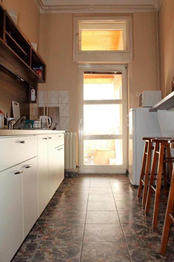נובי סאד Hostel Nomad מראה חיצוני תמונה